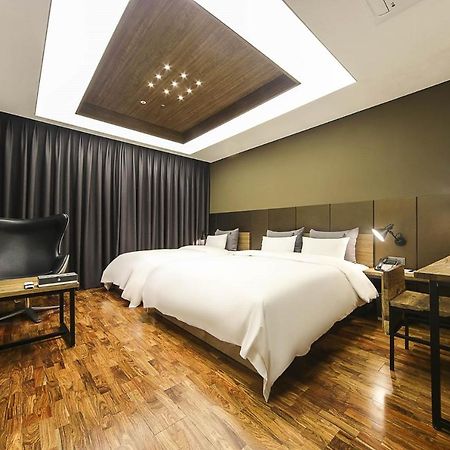 אולסן Yeoubi Hotel מראה חיצוני תמונה