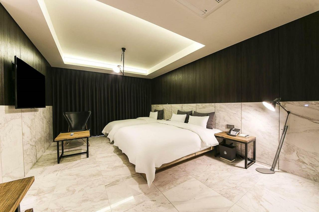 אולסן Yeoubi Hotel מראה חיצוני תמונה