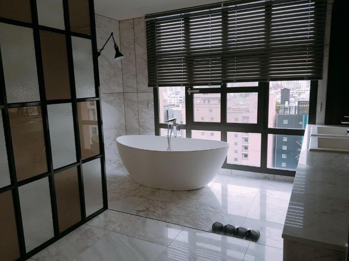 אולסן Yeoubi Hotel מראה חיצוני תמונה
