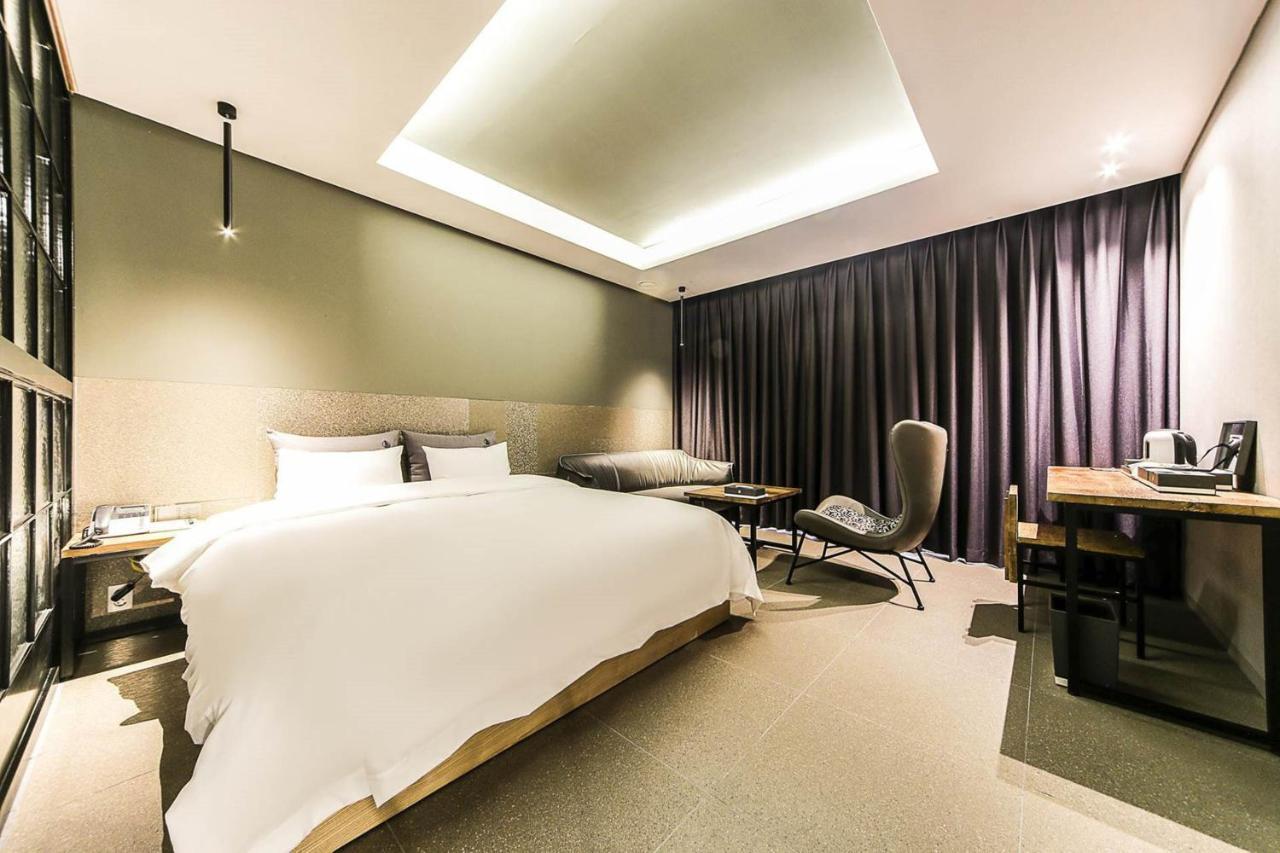 אולסן Yeoubi Hotel מראה חיצוני תמונה