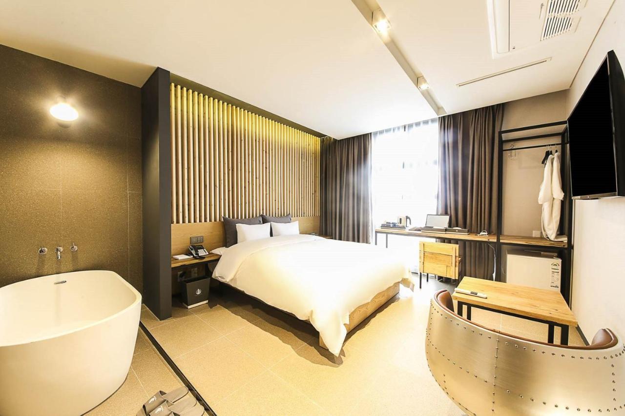 אולסן Yeoubi Hotel מראה חיצוני תמונה