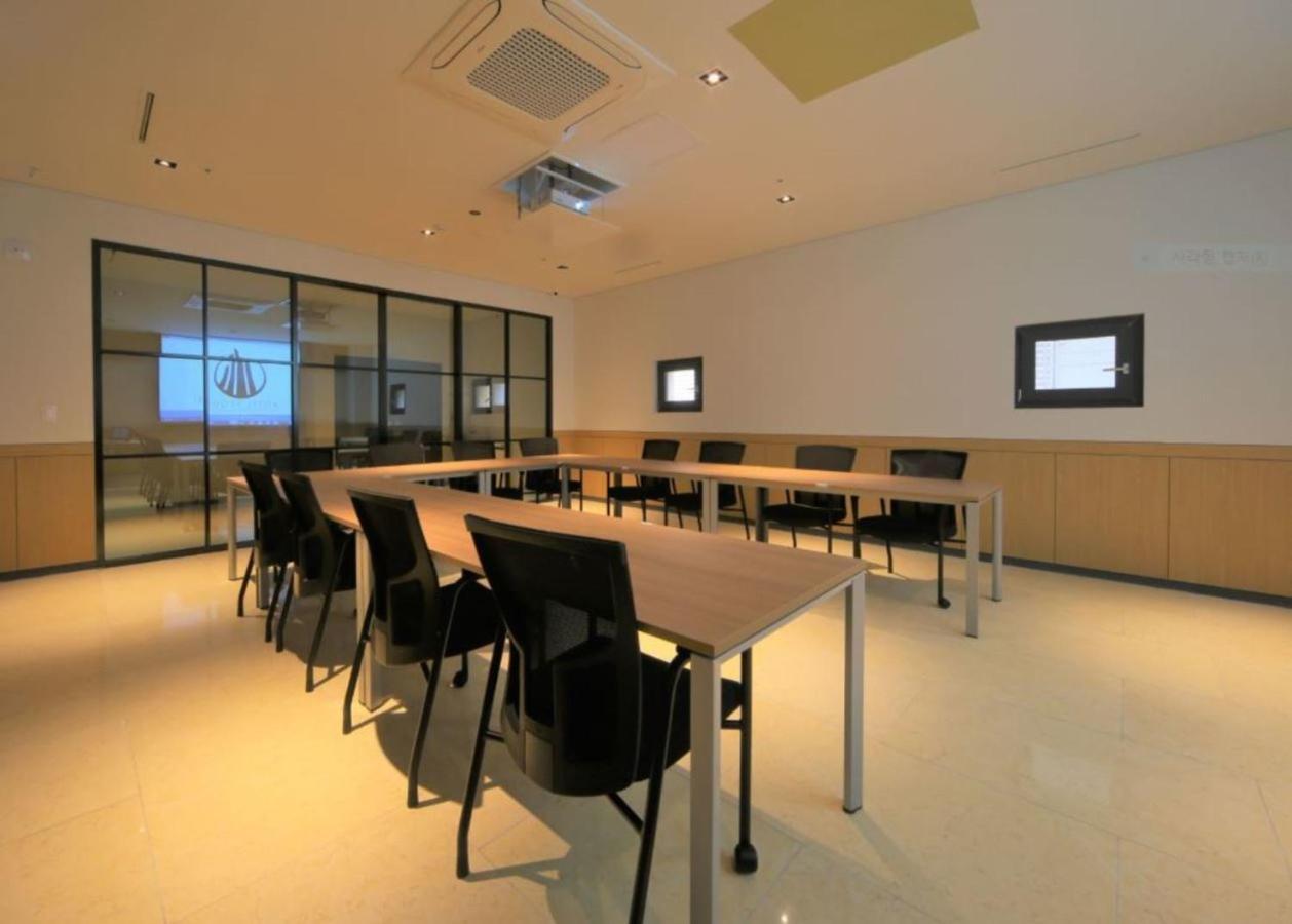 אולסן Yeoubi Hotel מראה חיצוני תמונה
