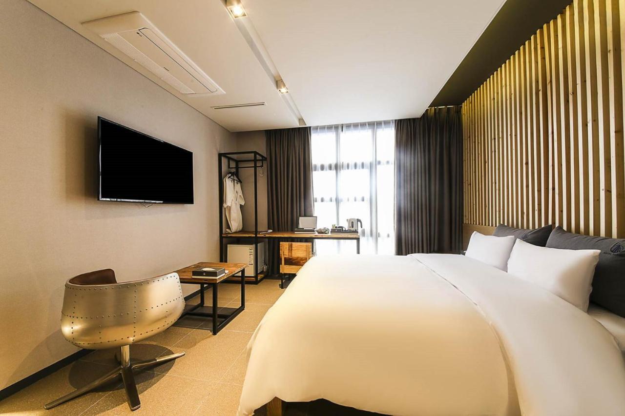 אולסן Yeoubi Hotel מראה חיצוני תמונה