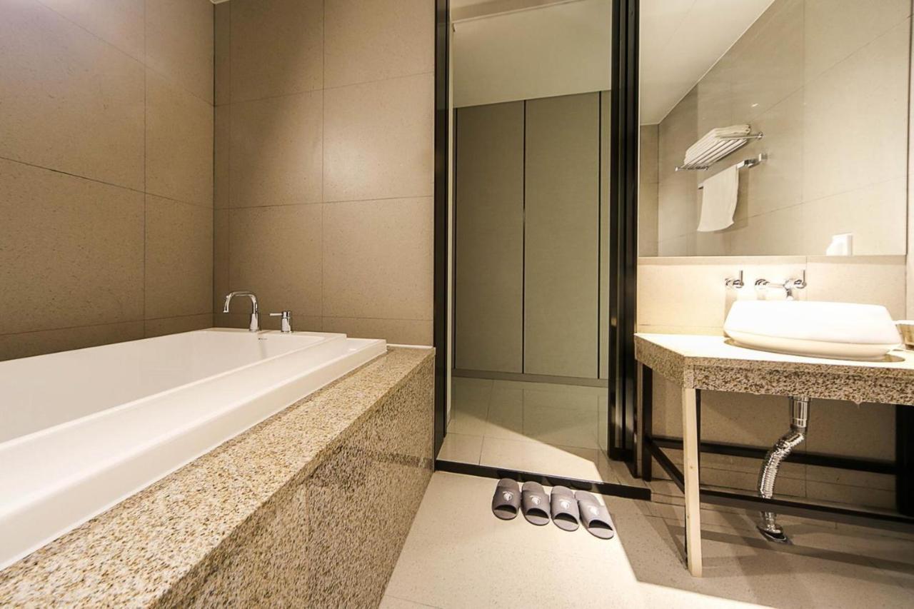 אולסן Yeoubi Hotel מראה חיצוני תמונה